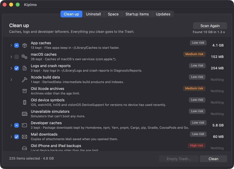 Clean up: categories of caches, logs and developer files, each with a risk label and a size